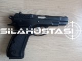 EMEKLİ EMNİYET GÖREVLİSİNDEN RUHSATLI,SIFIR AYARINDA KUTUSUNDA ,İLK ELDEN 1993 MODEL ORJİNAL SİYAH CZ 75 B